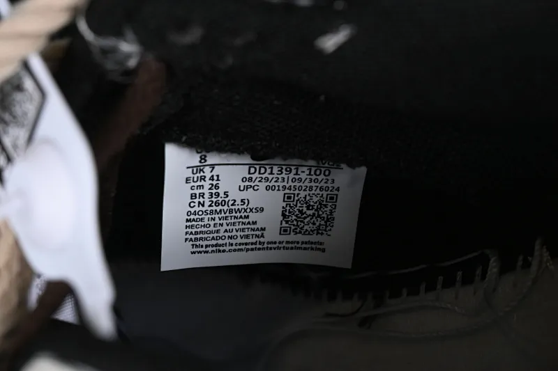 All Categories Nk SB Dunk Series Nk SB Dunk Low Low-top sneakers CS version Nk Dunk Low "Panda" Bamboo Forest Panda Customized version of deconstructed strap casual sneakers DD1391-100